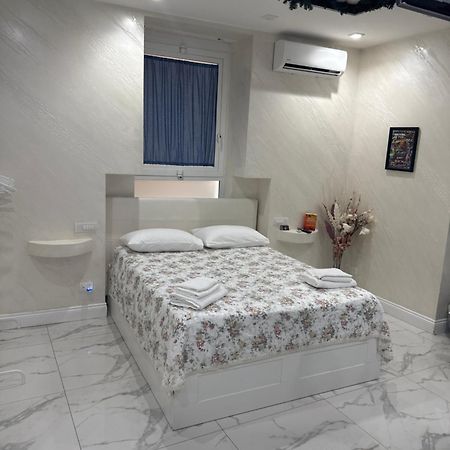 Duoarianna Appartement Napels Buitenkant foto